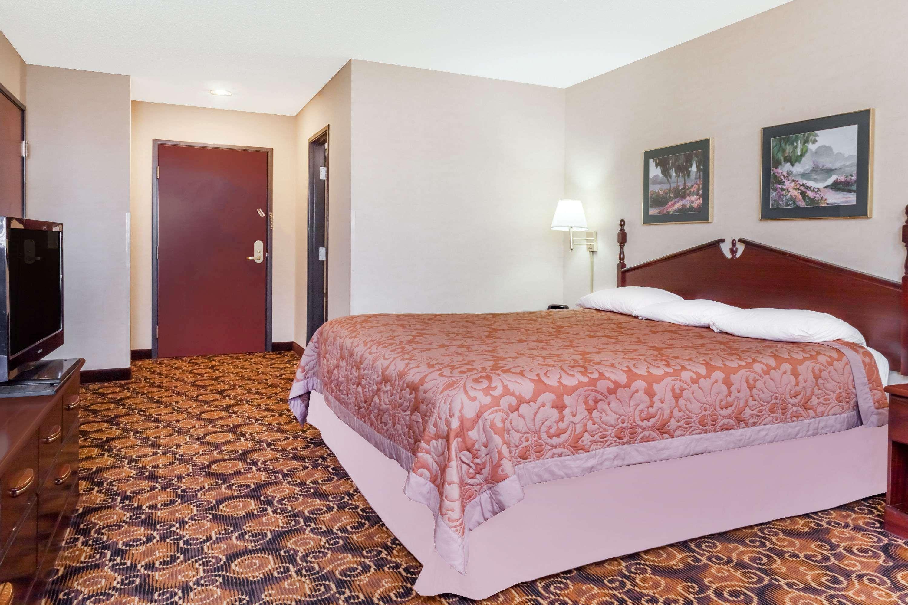 Super 8 By Wyndham Evansville North Stacer Extérieur photo