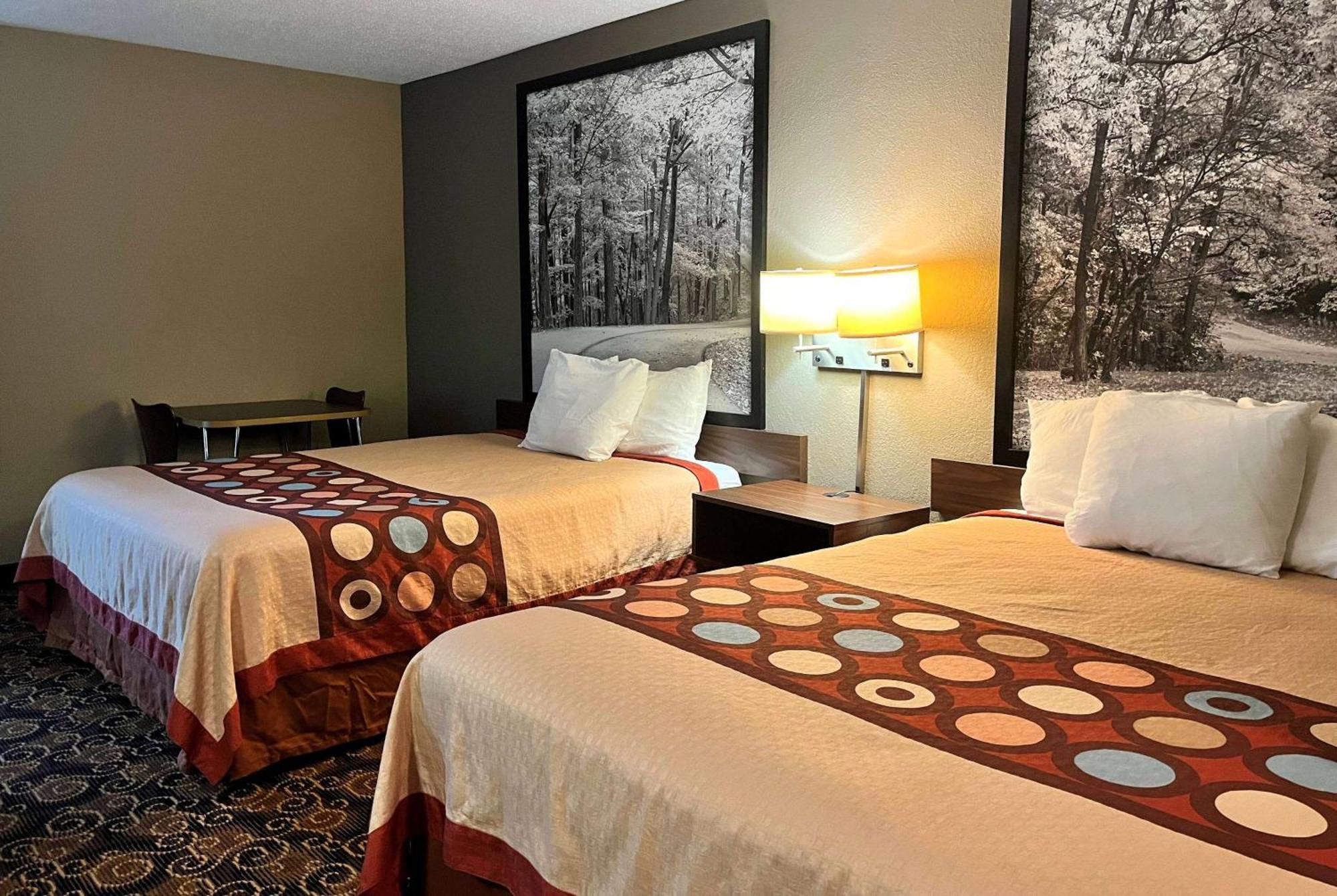 Super 8 By Wyndham Evansville North Stacer Extérieur photo