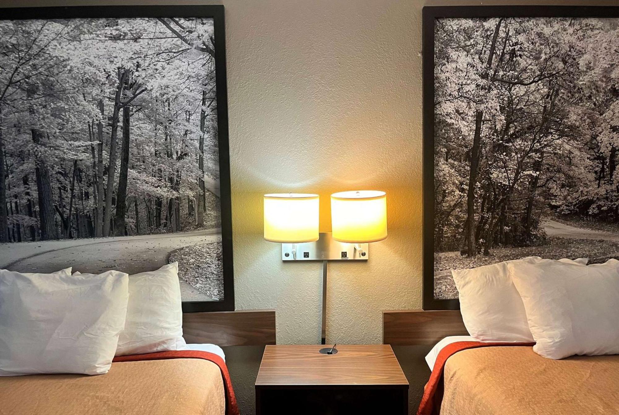 Super 8 By Wyndham Evansville North Stacer Extérieur photo