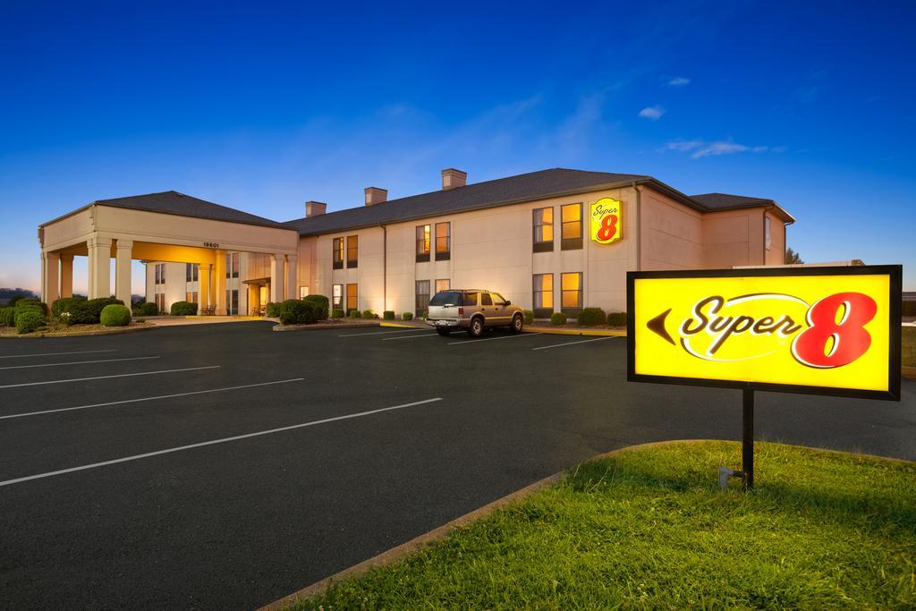 Super 8 By Wyndham Evansville North Stacer Extérieur photo
